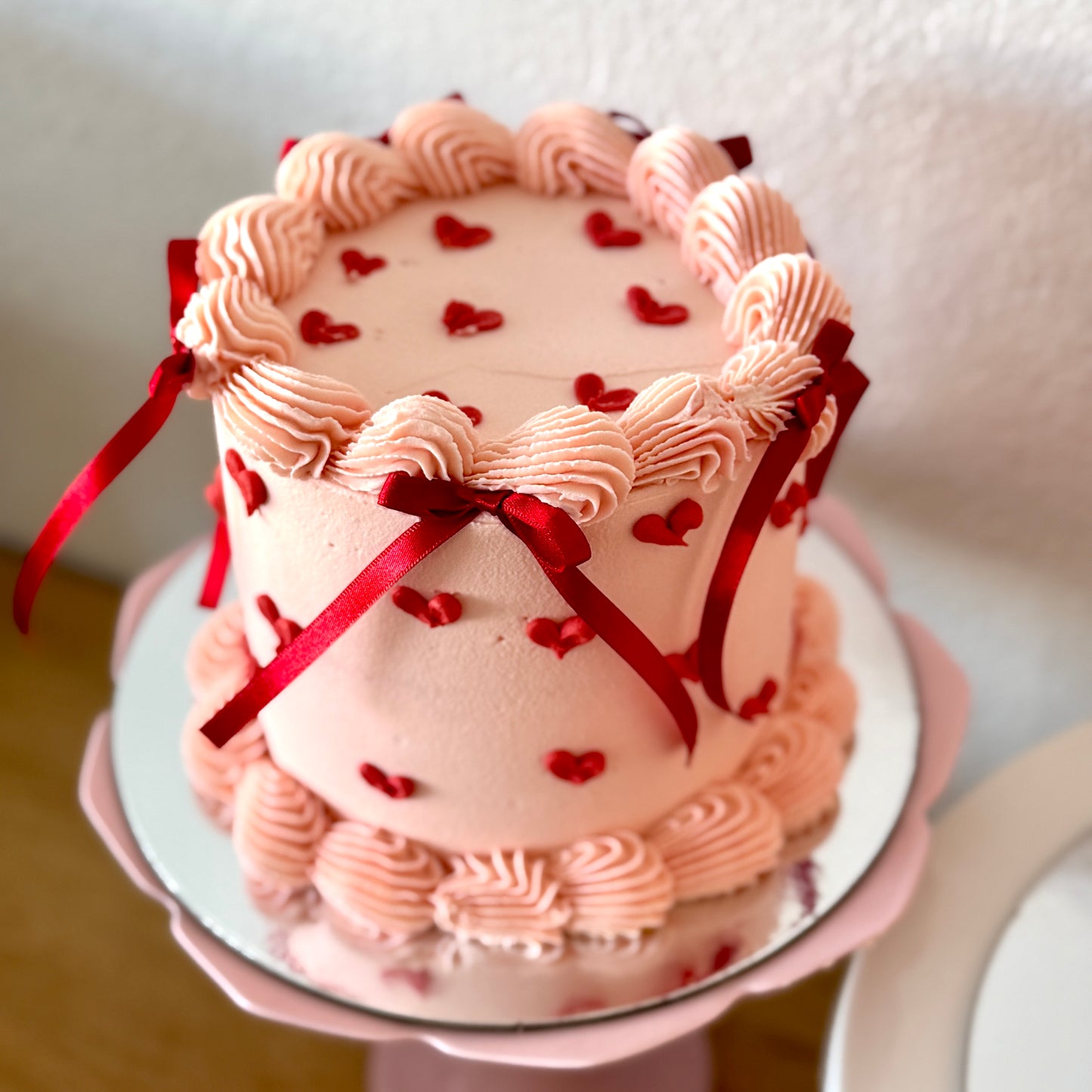 Mini bow cake