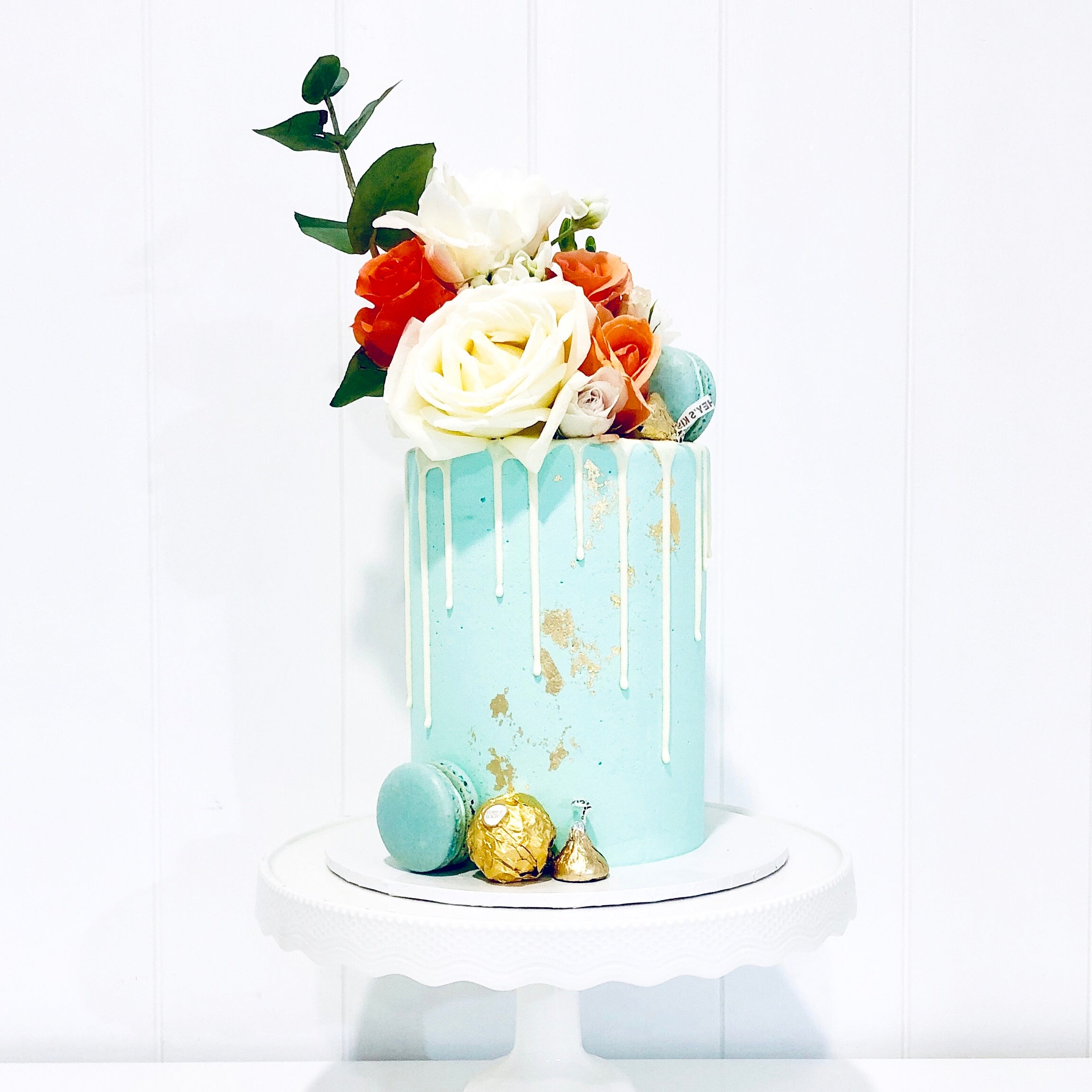 Floral Cake with Drip - solid colour